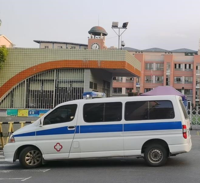 恒山救护车出租护送骨折病人一公里多少钱